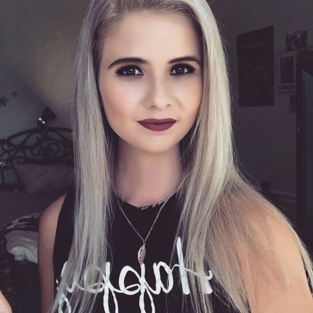 Meet your Posher, Katelyn
